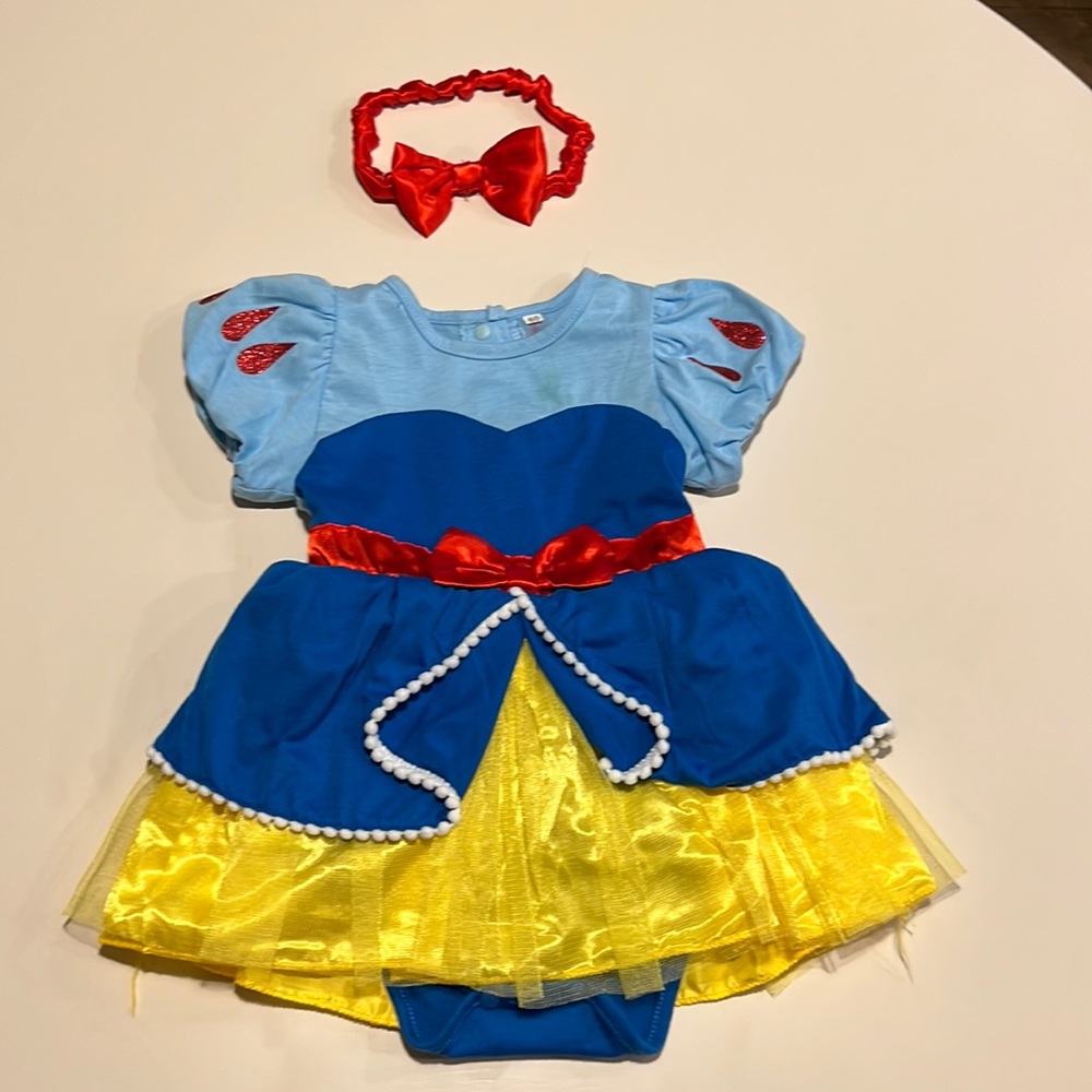Snow White costume-6-12months (size 80) with headband
